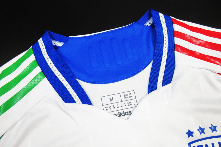 24/25 Italy away kit Player version