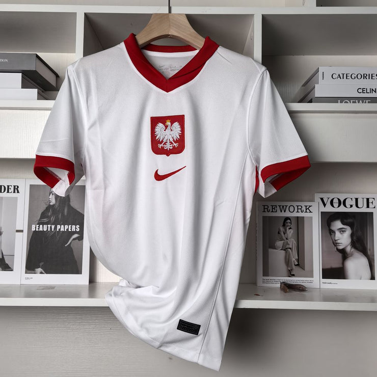 24/25 poland Home kit