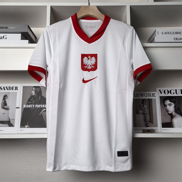 24/25 poland Home kit