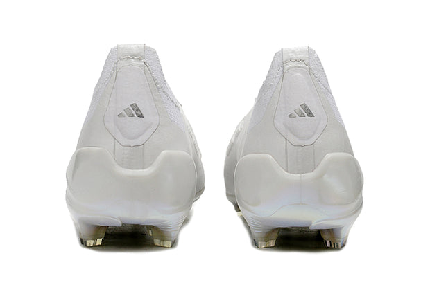 ADIDAS PREDATOR ACCURACY+ FG BOOTS