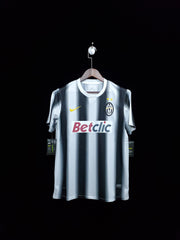 Retro 11-12 Juventus home S-XXL