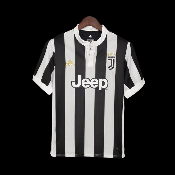 Retro Juventus 17-18 home S-2XL