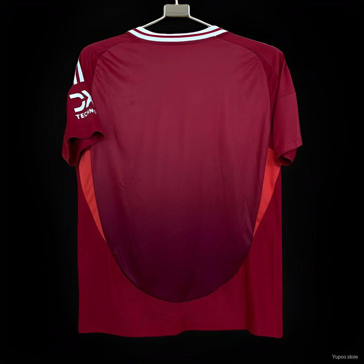 Manchester United Home kit 24/25