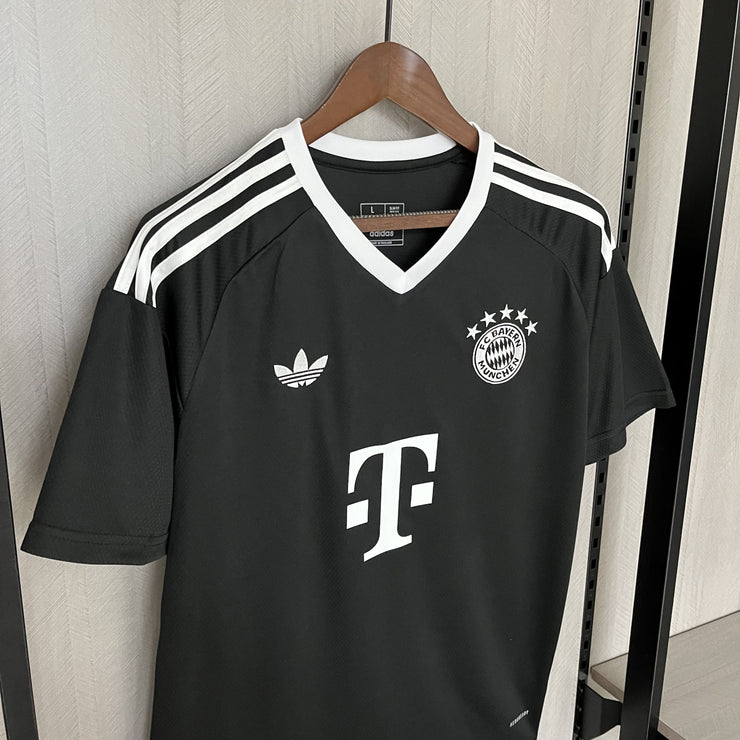 Bayern Munchen 2024-25 GK Third Kit